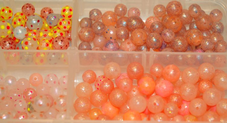 Salmon-egg-imitating beads